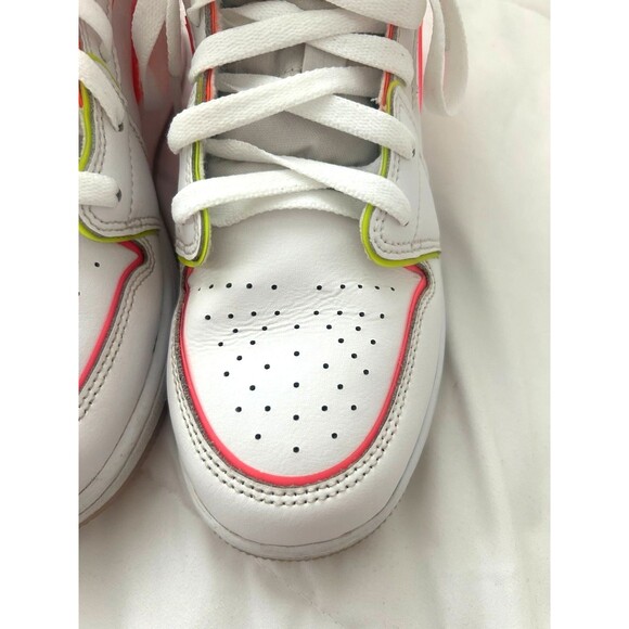 Air Jordan 1 Mid SE GS 'Edge Glow' Youth Girl's Sz 6 Streetware Retro Hype Shoes - Picture 4 of 6